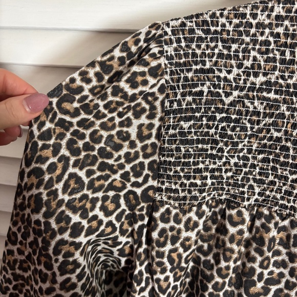 J. Crew Women’s SZ M Leopard /Animal Print Long Sleeve Blouse - Picture 8 of 8